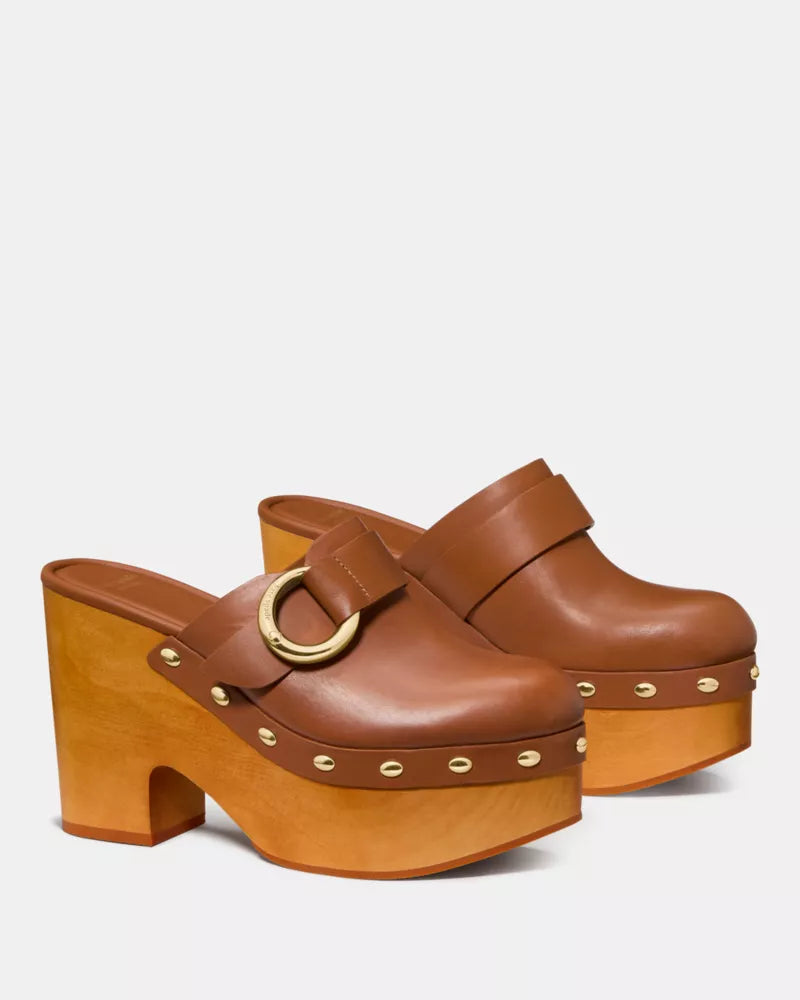 Saddle