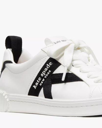 True White/Black