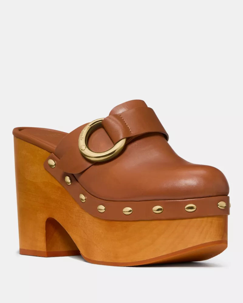 Saddle
