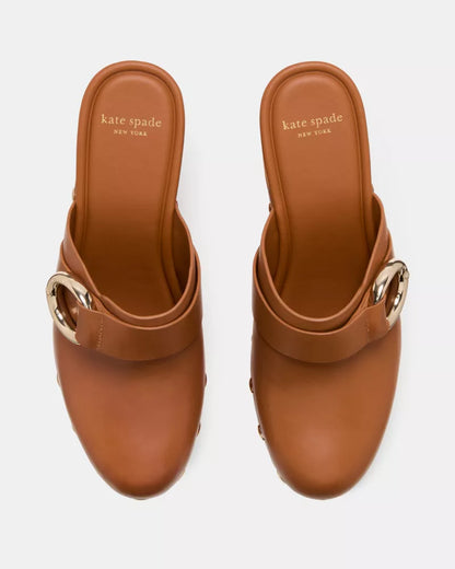 Saddle