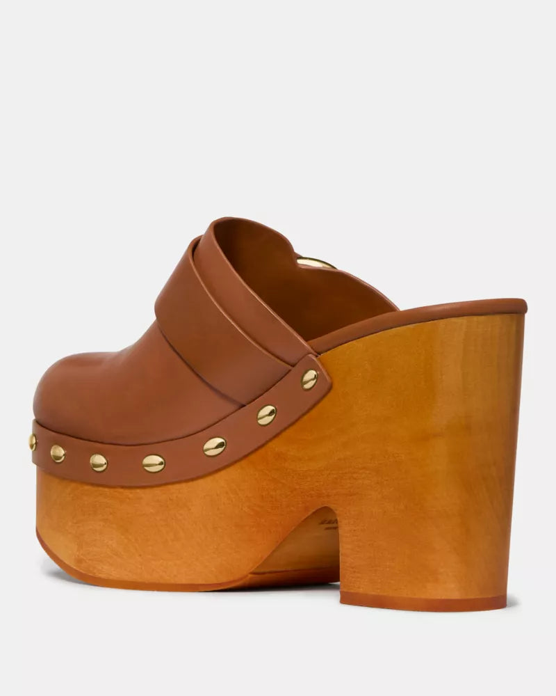 Saddle