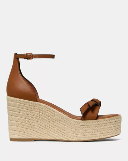 Saddle