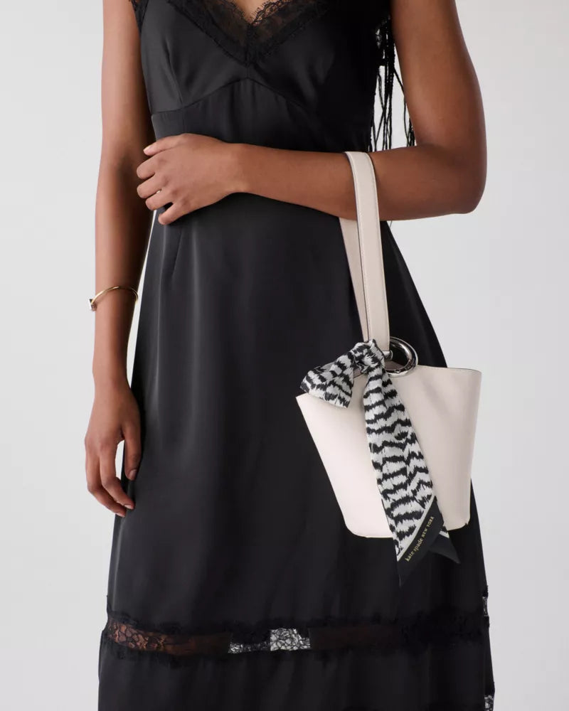 Black/Cream
